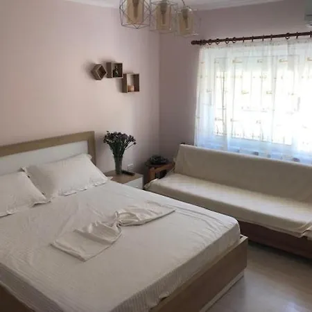 Itan's Apartment-lovely Guest In Center Apartamento