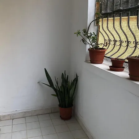 Itan's Apartment-lovely Guest In Center Lägenhet *